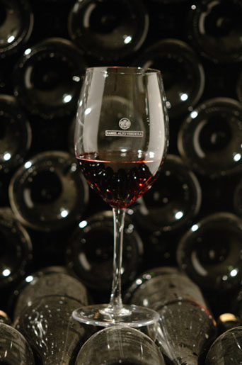 BODEGA ESTIBA BOTELLAS.jpg